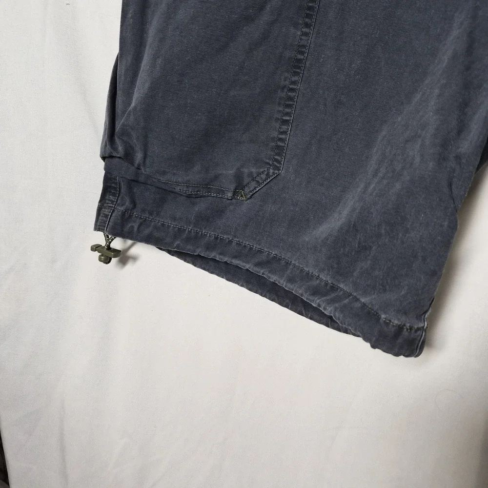 Vintage American Eagle Cargo Shorts Men's Size 33 Faded Navy Blue